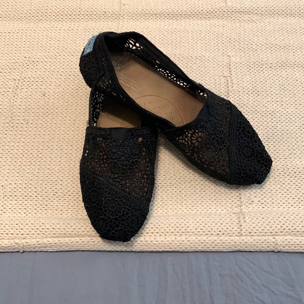 TOMS slip ons